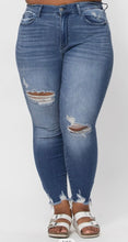 Load image into Gallery viewer, High- Rise Destroy Hem Skinny Plus Blue Jeans
